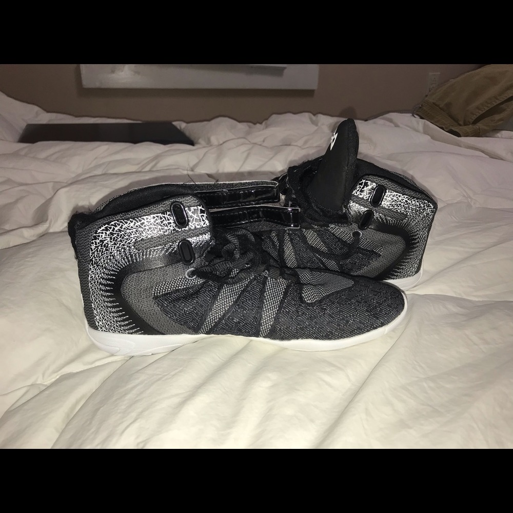 WORN TWICE black titans